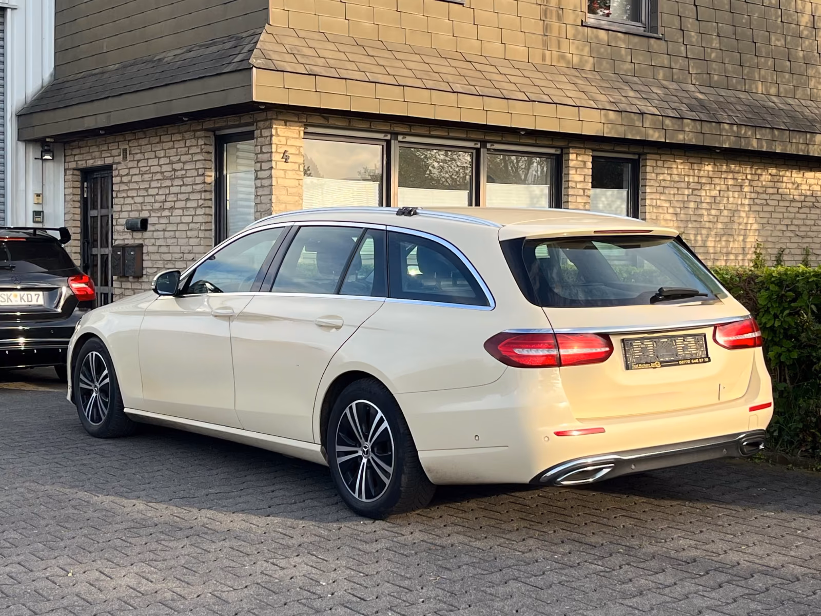 Mercedes-Benz E 220 d T Avantgarde