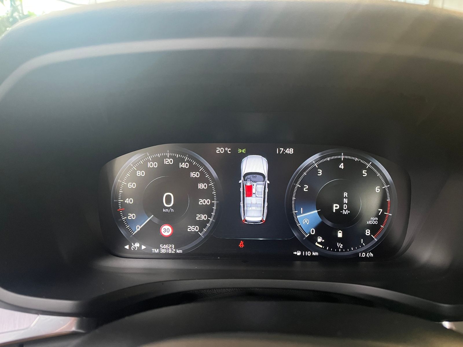 Fahrzeugabbildung Volvo V60 Kombi Momentum Pro LED NAVI ALU