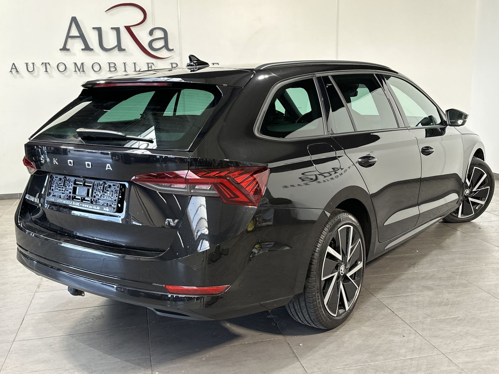 Fahrzeugabbildung SKODA Octavia Combi 1.4 TSI iV Style NAV+LED+ACC+HUD