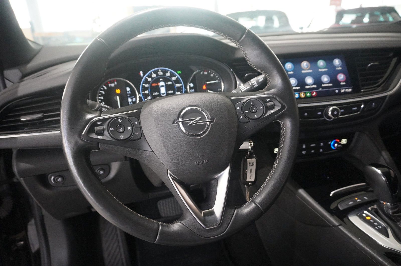 Fahrzeugabbildung Opel Insignia B ST 2.0T ELEGANCE NAVI/LED/VIRT./DAB+