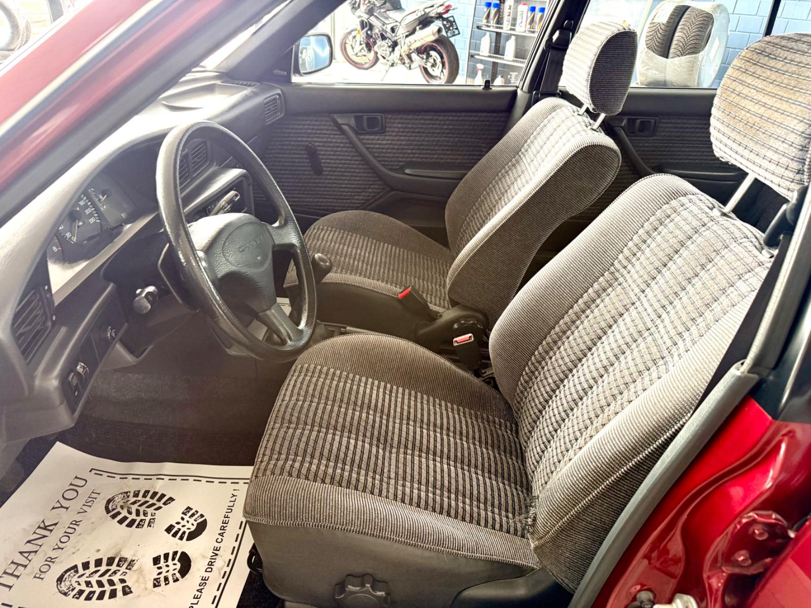 Toyota Carina 1.6 XLi Liftback