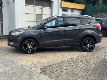 Ford Kuga - 2