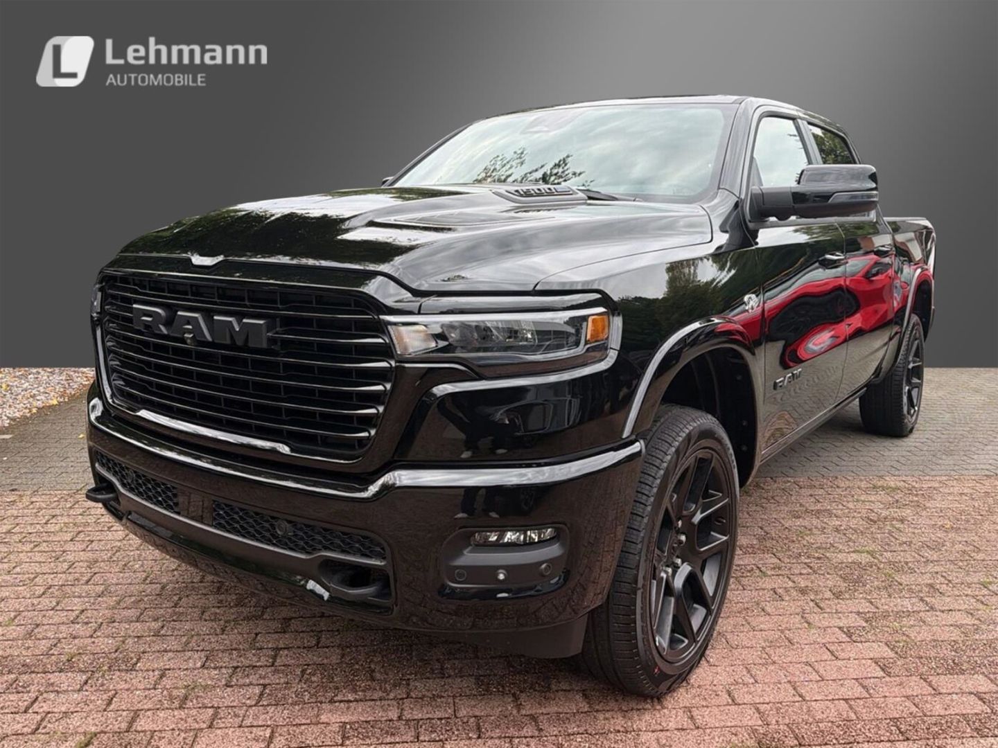 Fahrzeugabbildung Dodge RAM Laramie Night MY26-5,7-V8 -Vollausstattung-