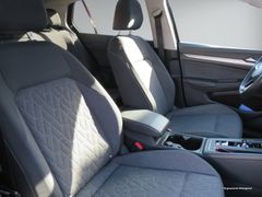 VW Golf VIII 2.0 TDI Move DSG LED Navi ACC Rfk 16'' VW Golf VIII 2.0 TDI Move DSG LED Navi ACC Rfk 16''