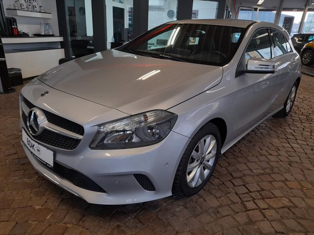 Mercedes-Benz A 180 A -Klasse A 180 BlueEfficiency*NAVI*SHZ*