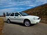 Ford Mondeo MK2 1.8TD Klima, nur 2400 km, bald Oldtim - Ford Mondeo: Mk1