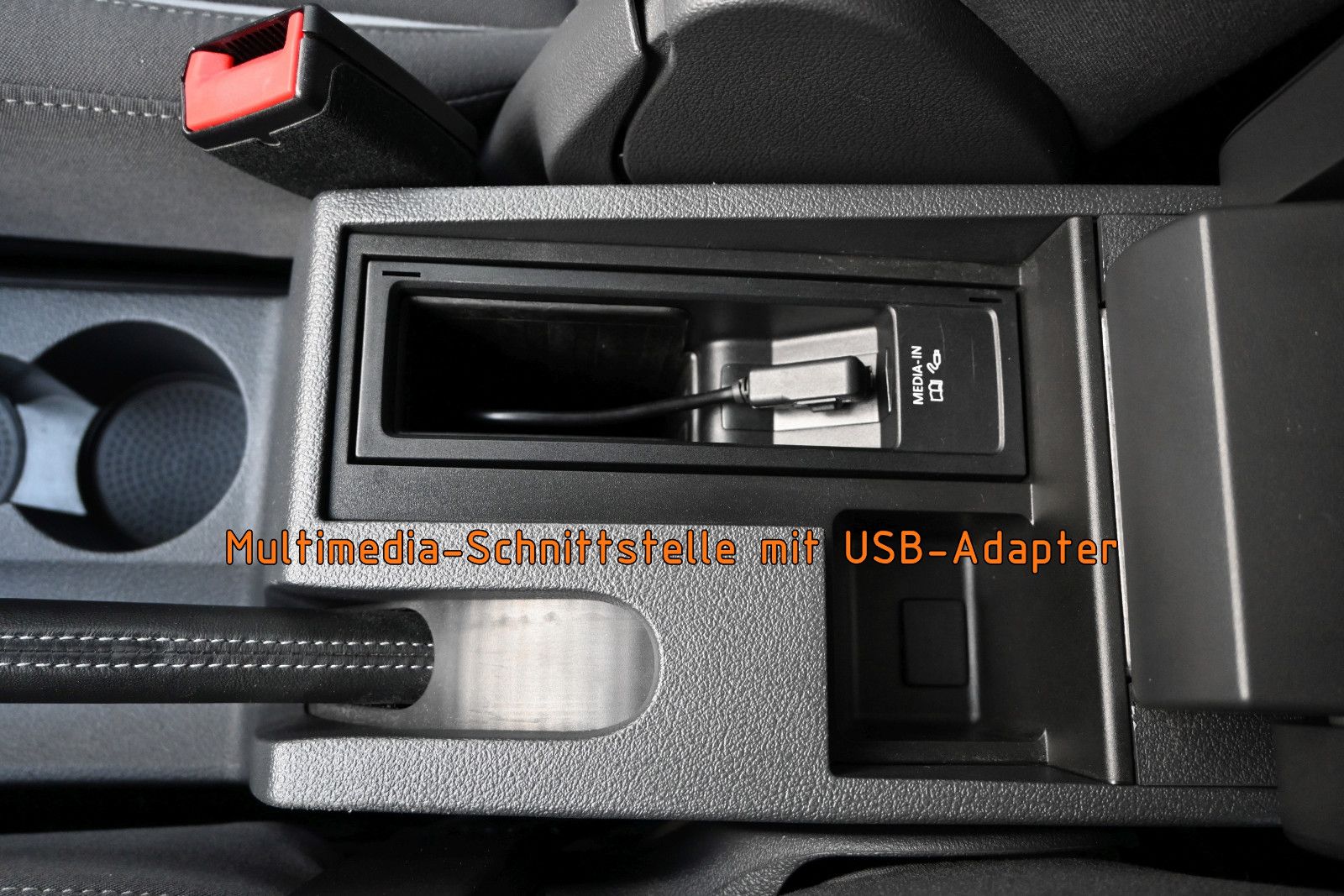 Fahrzeugabbildung Volkswagen Touran 1.2 TSI LIFE °AHK°STANDHEIZ°7-SITZE°
