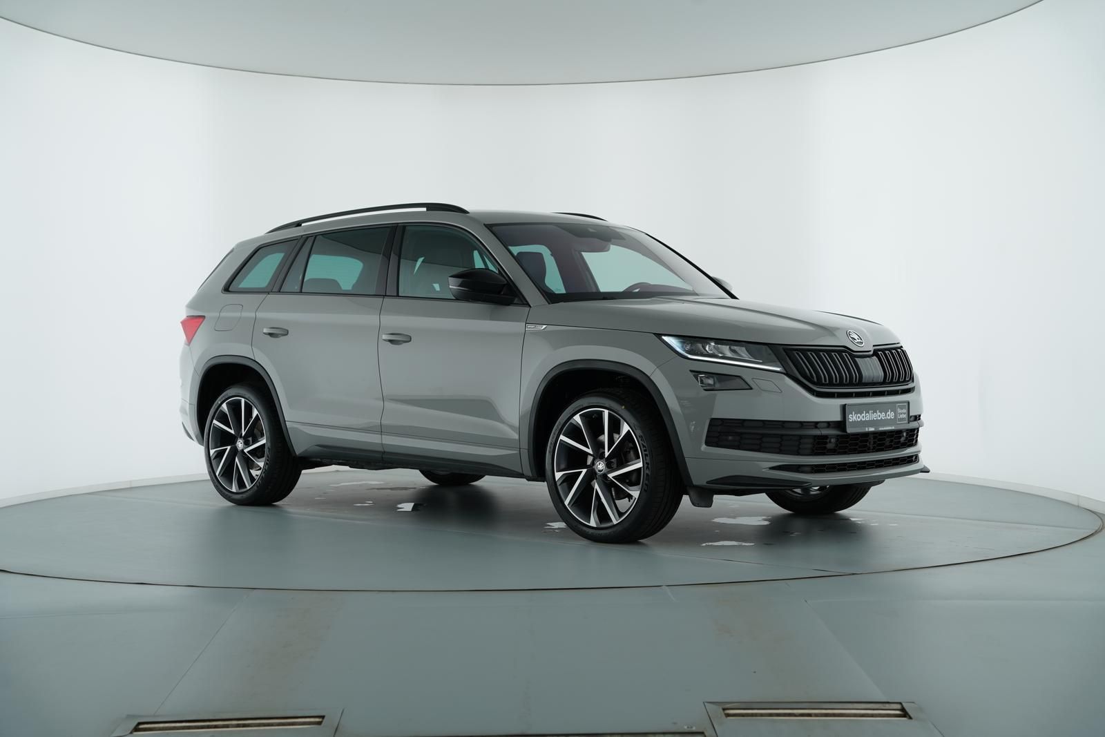 Skoda KODIAQ SPORTLINE 1.5TSI ANHÄNGERKUPPLUNG+CANTON foto 4