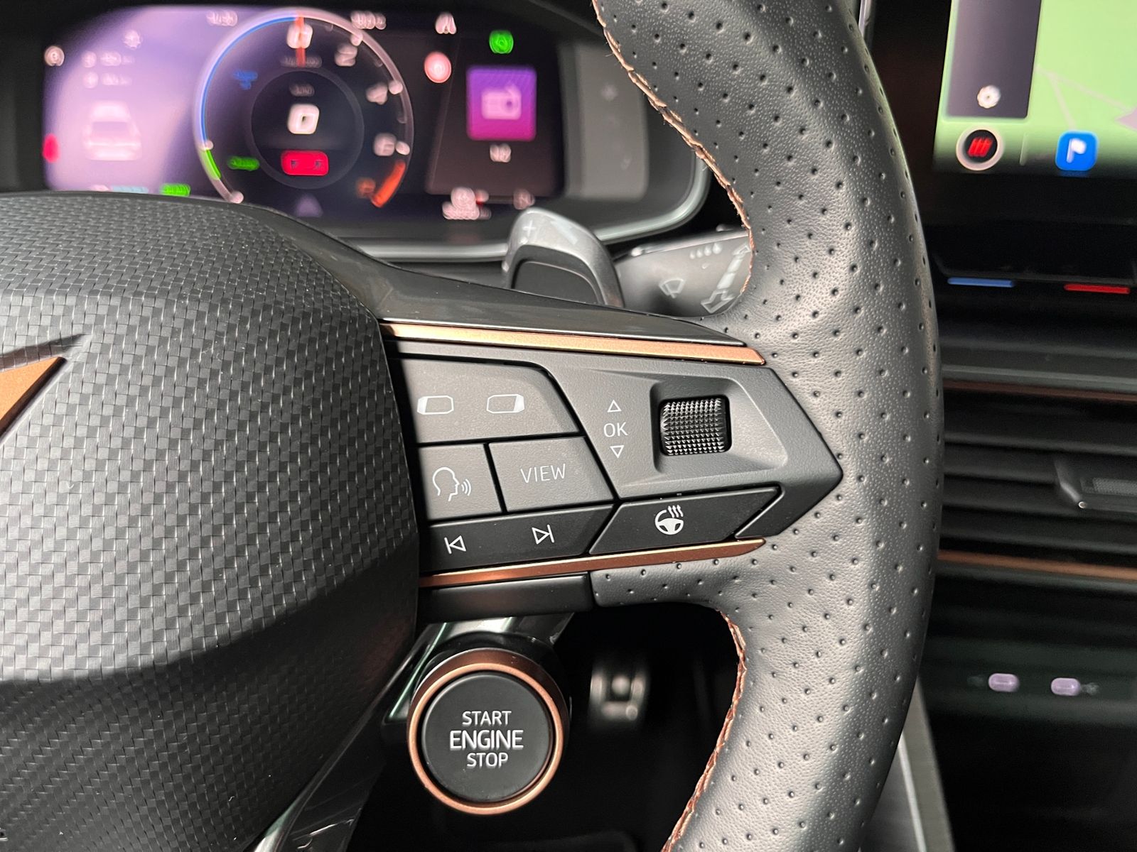 Fahrzeugabbildung CUPRA Leon Sportstourer VZ e-Hybrid RFK SHZ NAV