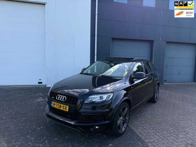Audi Q7 4.2 TDI quattro 7p S-Line Bose Pano Bomvol