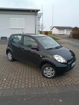 Daihatsu Sirion 1.3 - - schwarze Daihatsu Sirion