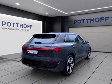 Audi Q8 - 6