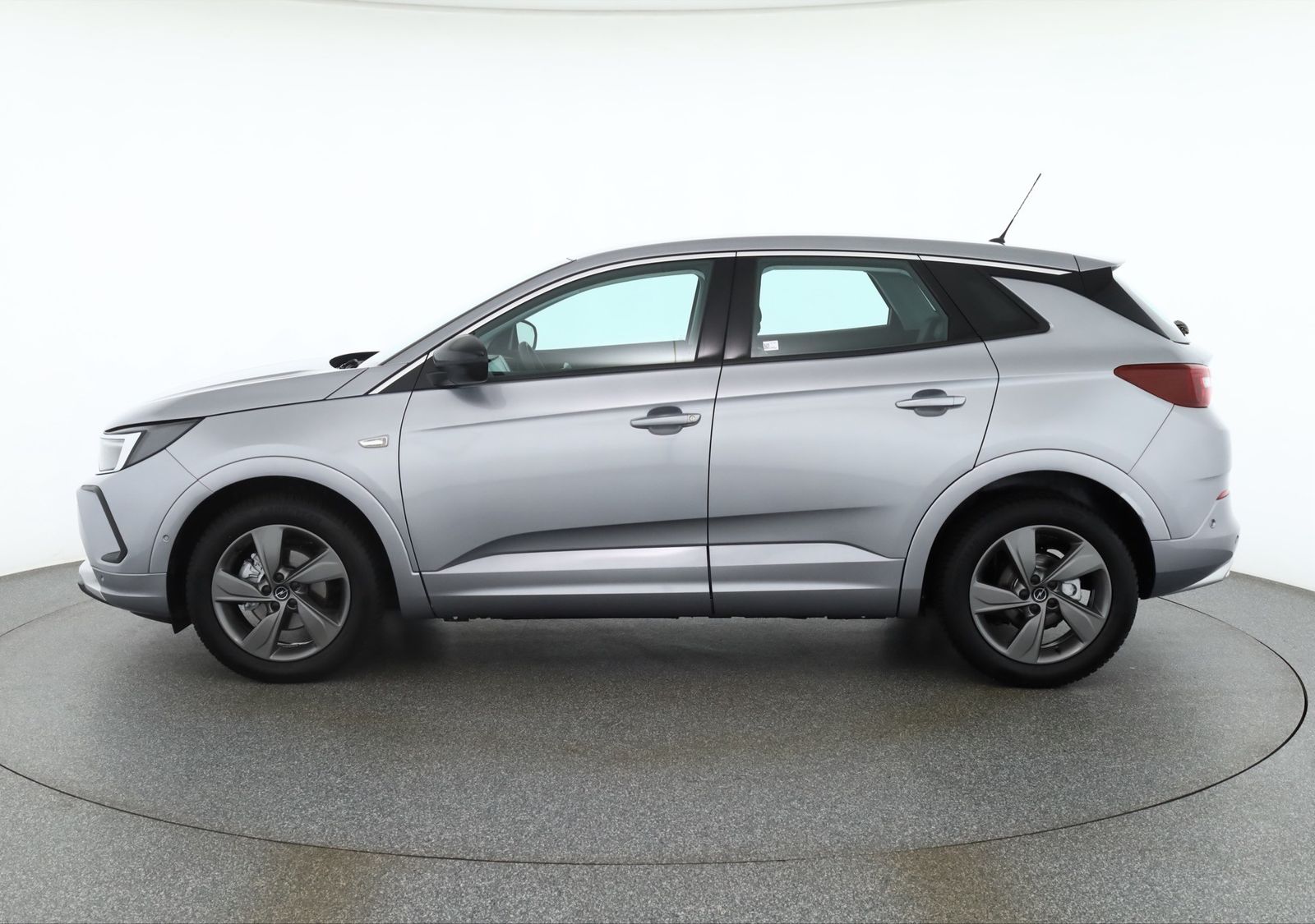 Opel Grandland (X) 1.2 Turbo Aut. Enjoy LED Kamera imagem 2