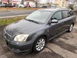 Toyota Avensis Kombi 2.2 D-CAT Executive/Standheizung - Toyota Avensis aus 2005: Kombi