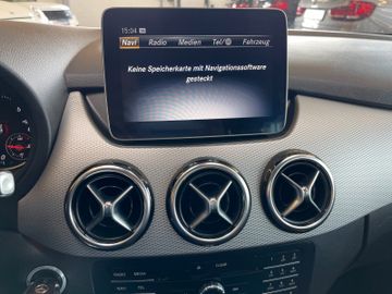 Mercedes-Benz B 220 CDI  d 4Matic *AHK*NAVI*PDC*LED*FERNLASSI