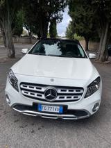 Mercedes-Benz Mercedes-benz A 180 160 d Automatic Premium - Mercedes-Benz GLA 180 Kombi Gebrauchtwagen