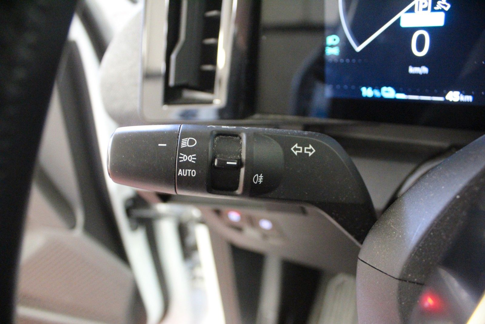 Fahrzeugabbildung Renault Megane E-Tech EV40 130hp Equilibre 100 % elektr