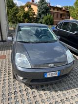 Ford Fiesta 1.4 16V 5p. Ghia GPL - Ford Fiesta aus 2005: Ghia