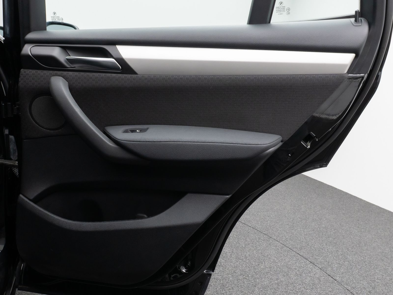 Fahrzeugabbildung BMW X3 xD20d Navi Sitzhzg PDC Tempomat 8Fach