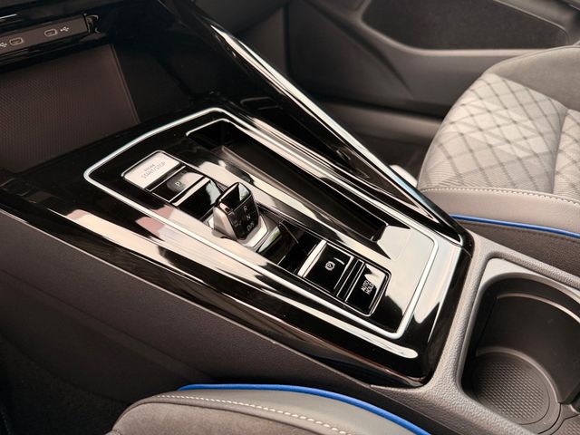 Volkswagen Golf Variant 1.5 eTSI 150PS R-Line, MATRIX, AHK