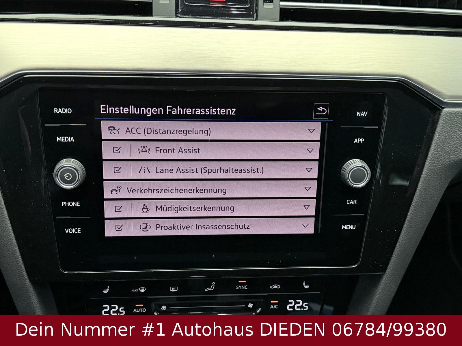 Volkswagen Passat Variant Elegance Keyless + LED + ACC