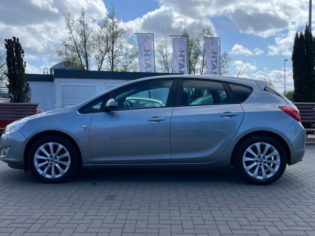 Opel Astra  J Lim. 5-trg. 150 Jahre Opel