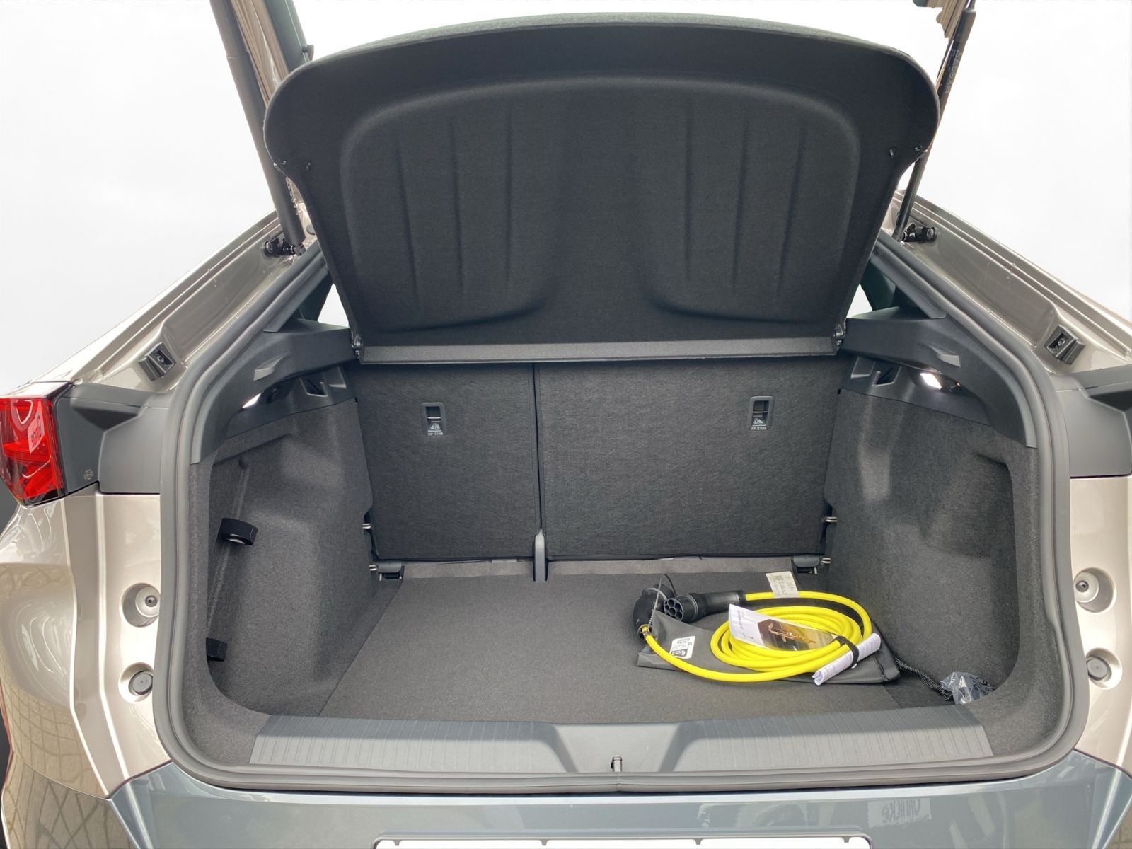 Cupra Tavascan - Bild 21