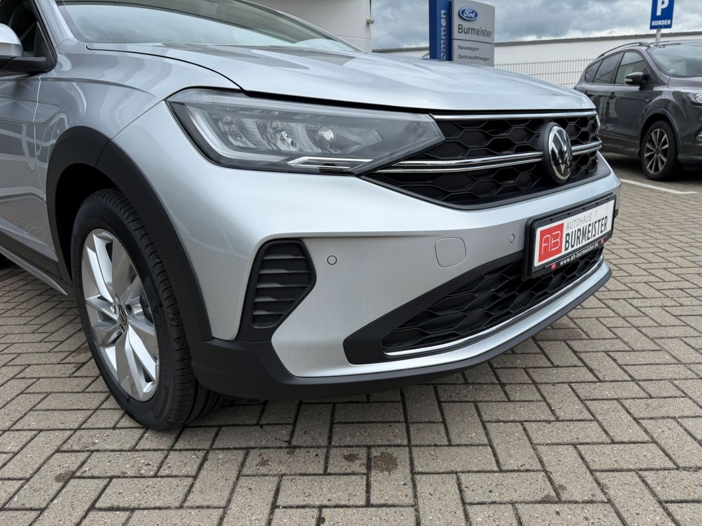 Fahrzeugabbildung Volkswagen Taigo Life Spring 1.0 TSI DSG Digitales Cockpit