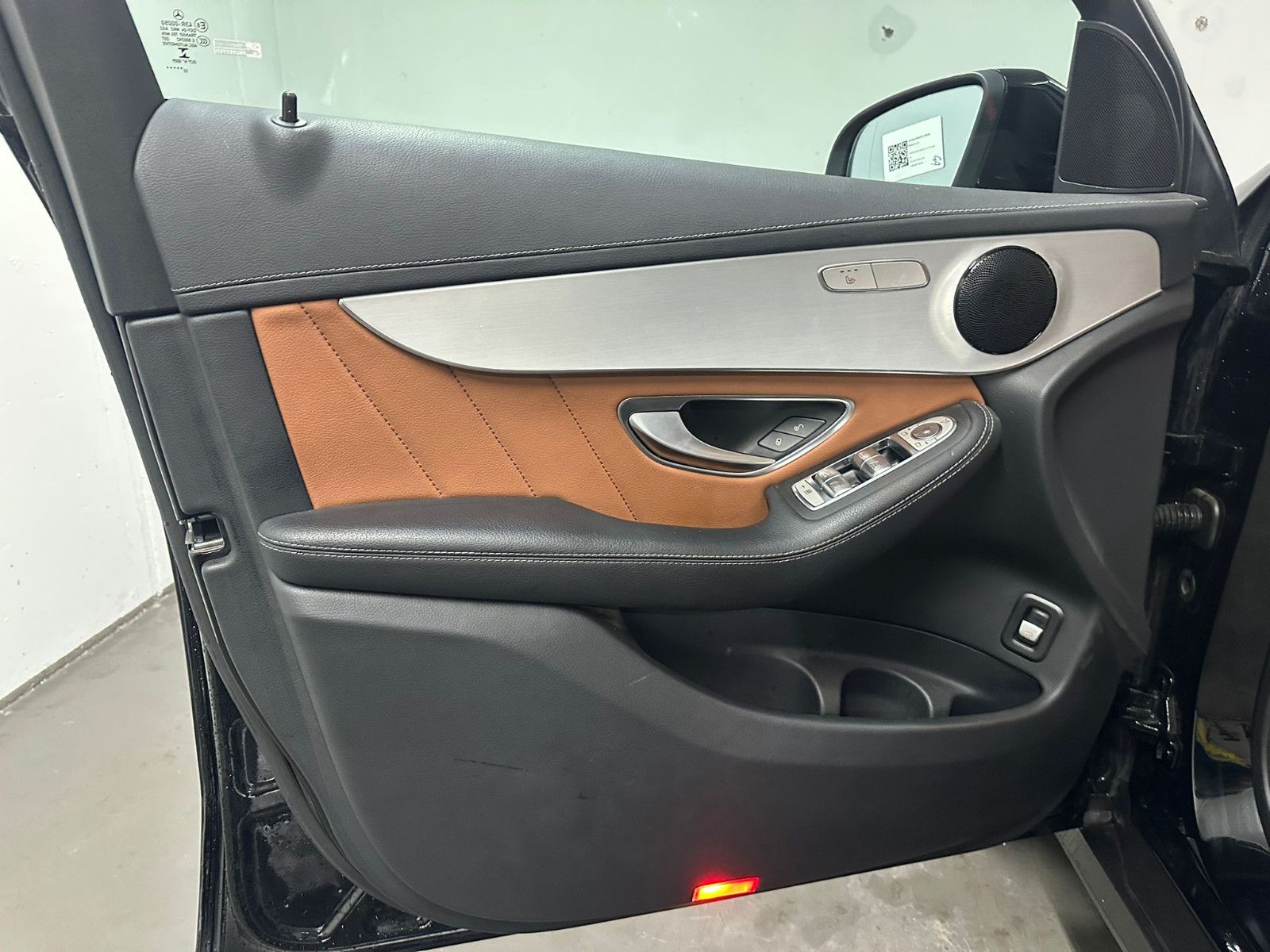 Fahrzeugabbildung Mercedes-Benz GLC 220 d 4MATIC Coupé *AMG-LINE*DISTRO*KAMERA*