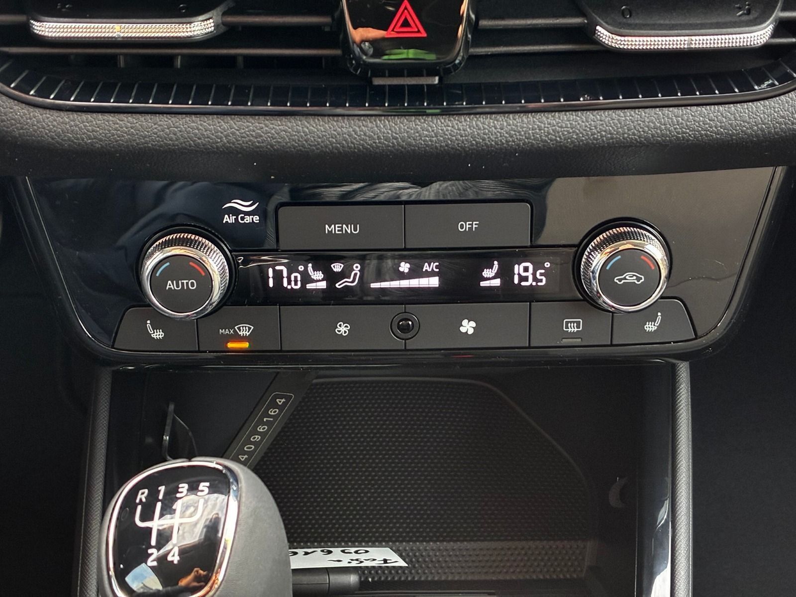 Fahrzeugabbildung SKODA Fabia 1.0 TSI Selection OPF