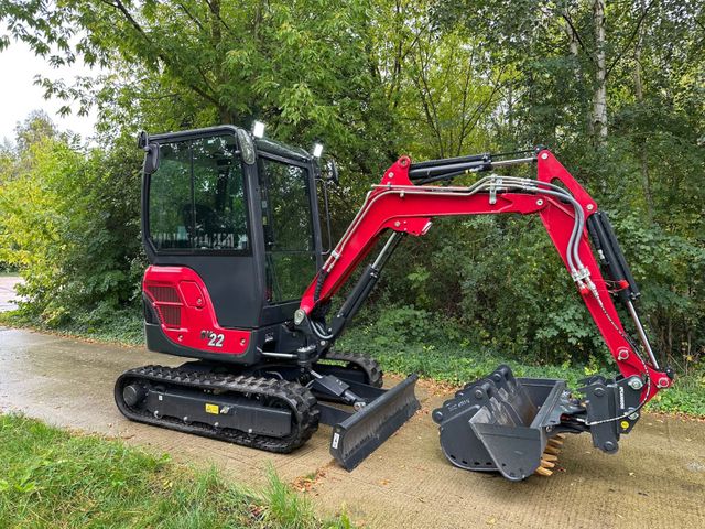 Yanmar SV22 Premium - NEU - 4 J. Garantie - 3x Zubehör