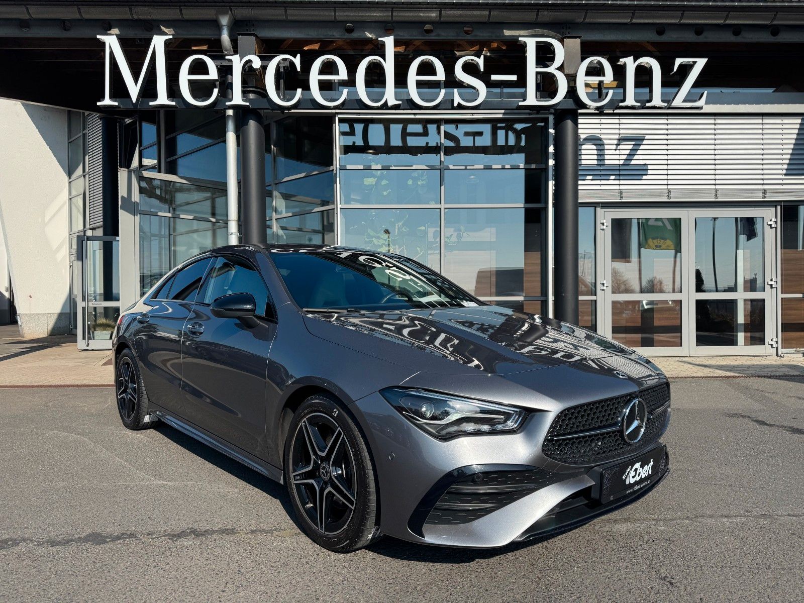 Fahrzeugabbildung Mercedes-Benz CLA 200d AMG+LederGrau+Ambiente+RFK+Night