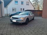 Ford Mondeo 2.0 Ghia Ghia - Ford Mondeo aus 2001: Ghia