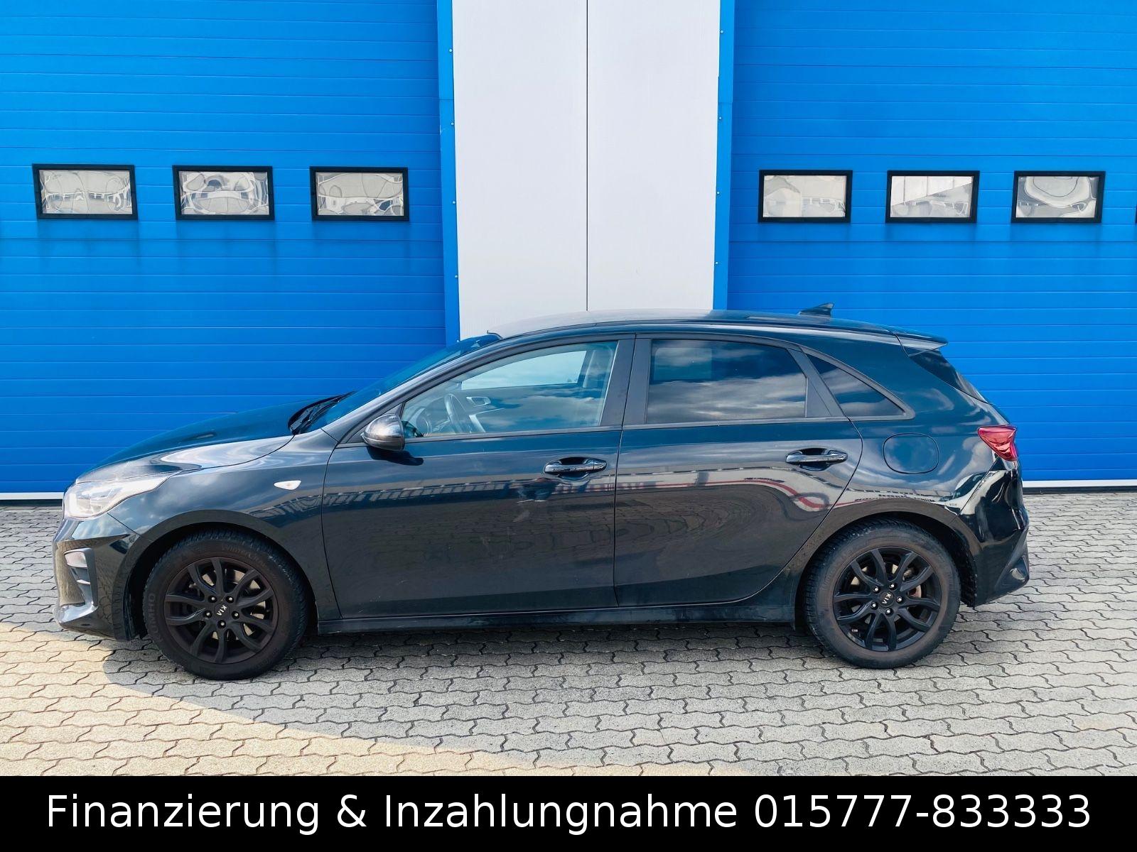 Kia Ceed 8 Fach CarPlay Kamera LED Sitzheizung