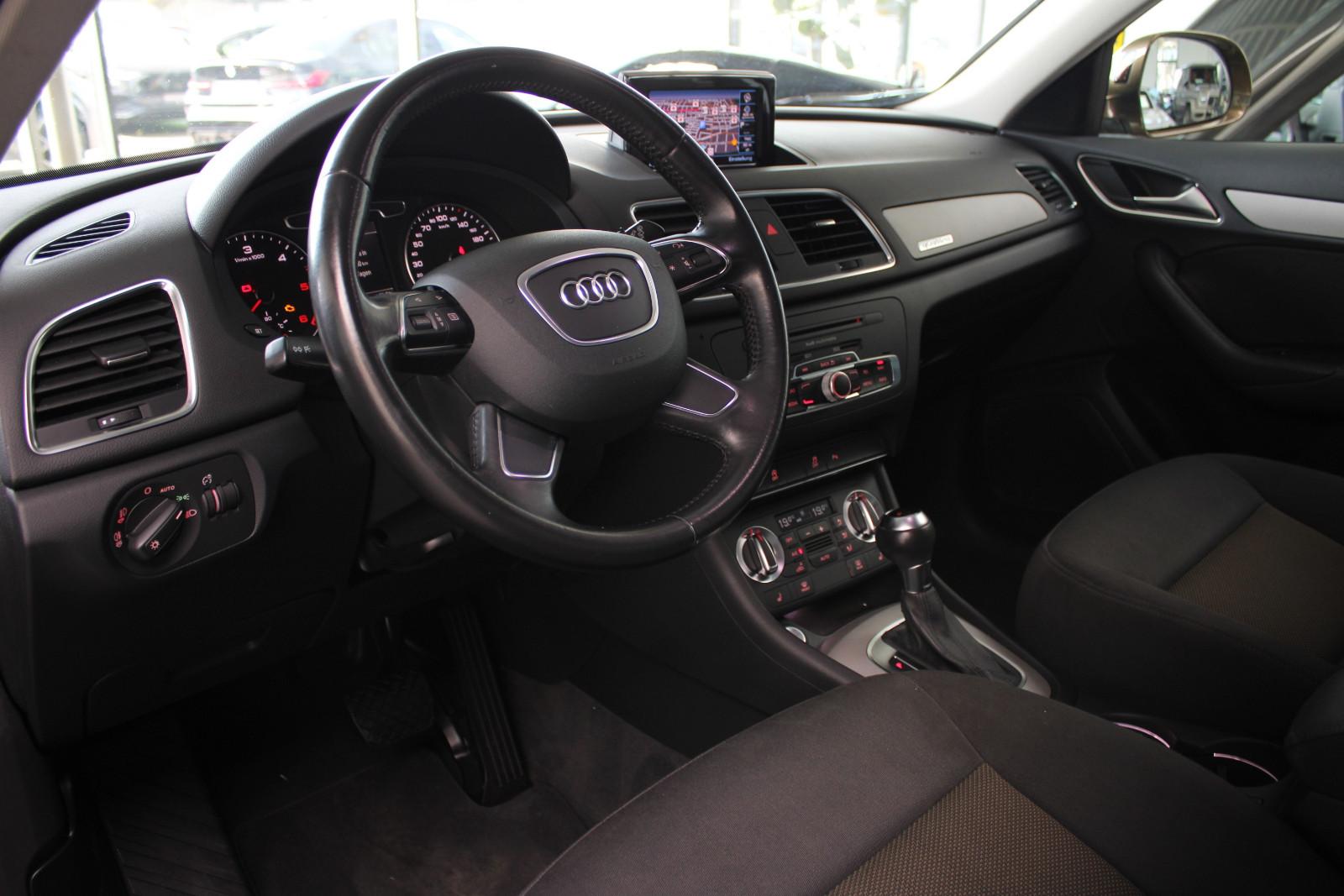 Audi Q3 2.0 TDI quattro S-tronic S line Sport-Paket