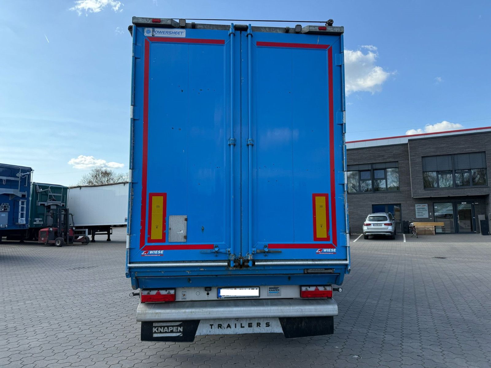 Fahrzeugabbildung Knapen K100 Schubboden 92m³ Powersheet 10mm Boden