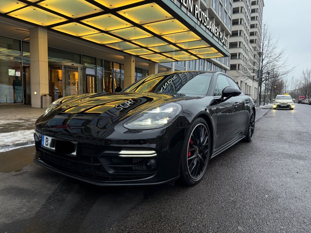 Image of Porsche Panamera