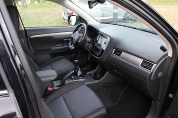 Mitsubishi Outlander - 9