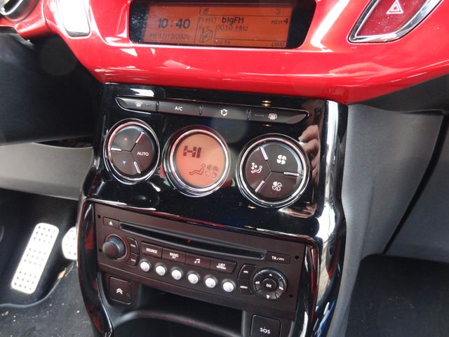 Fahrzeugabbildung Citroën DS3 SportChic/Klima/