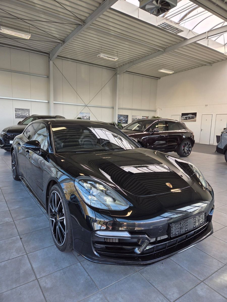 Fahrzeugabbildung Porsche Panamera Sport Turismo 4 E-Hybrid Platinum Editi