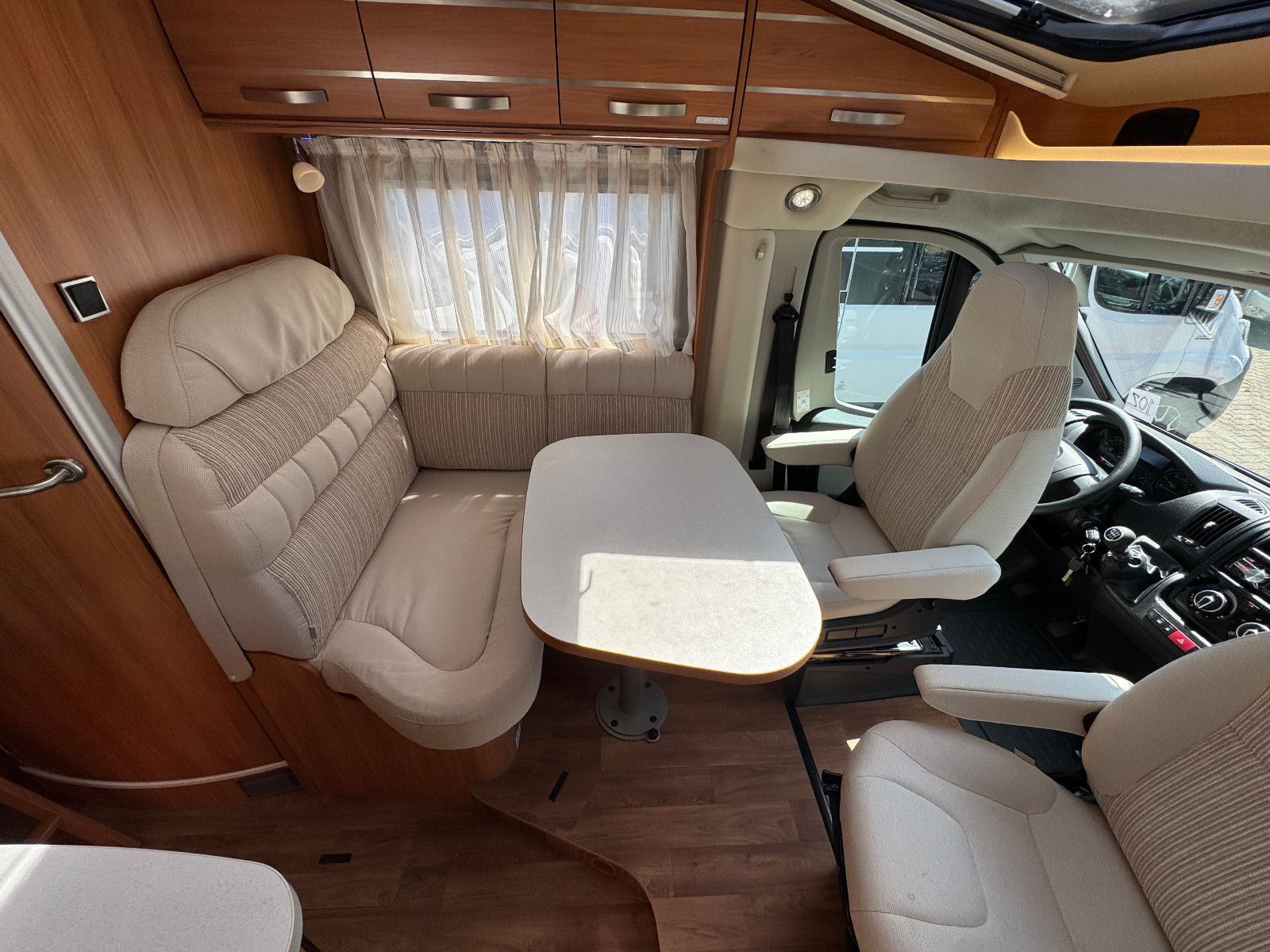 Fahrzeugabbildung HYMER / ERIBA / HYMERCAR EXSIS-T 474 EB FIAT DUCATO 1.HAND SAT TV MARKISE