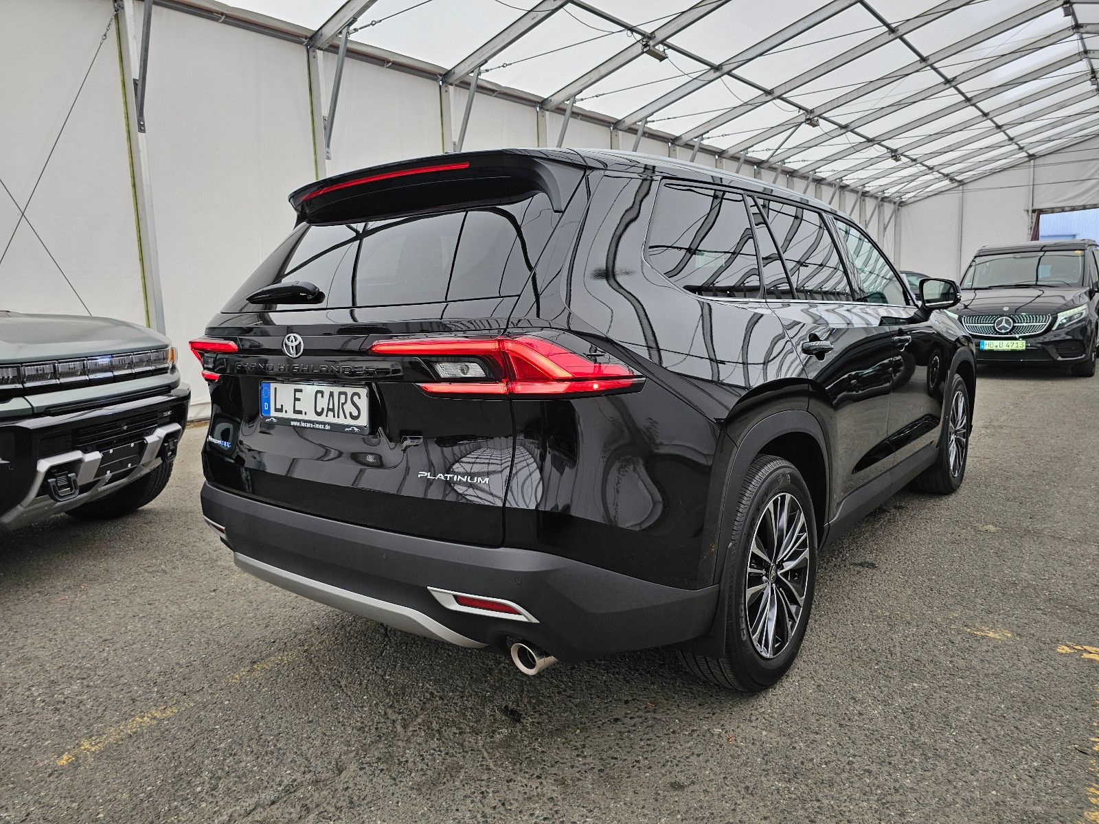 Fahrzeugabbildung Toyota GRAND Platinum Max T1: 68.000 EURO Stock !!!