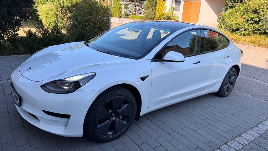 Image of Tesla Model 3