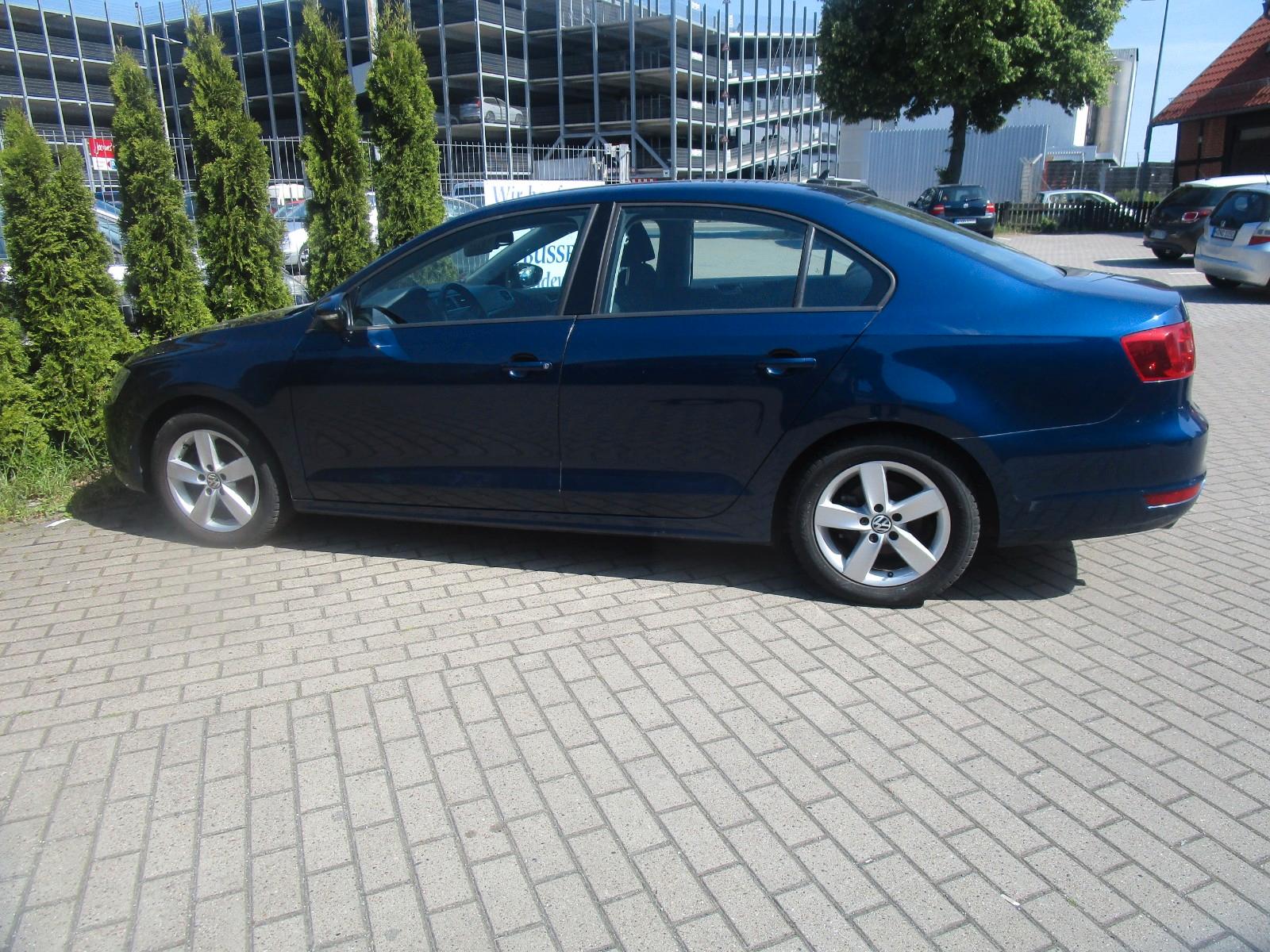 Volkswagen Jetta VI Comfortline