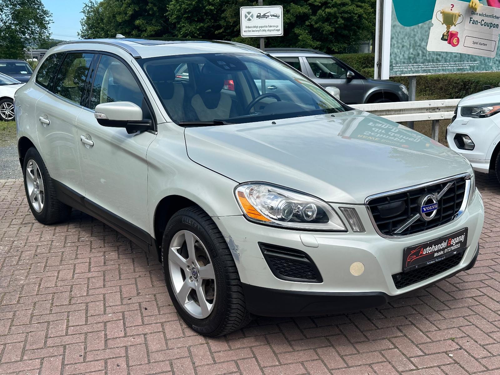 Volvo XC 60 XC60 Summum AWD PANO/LEDER/AHK/XENON