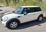 MINI ONE Weiß/Schwarz 3-türig - MINI ONE in Karlsruhe