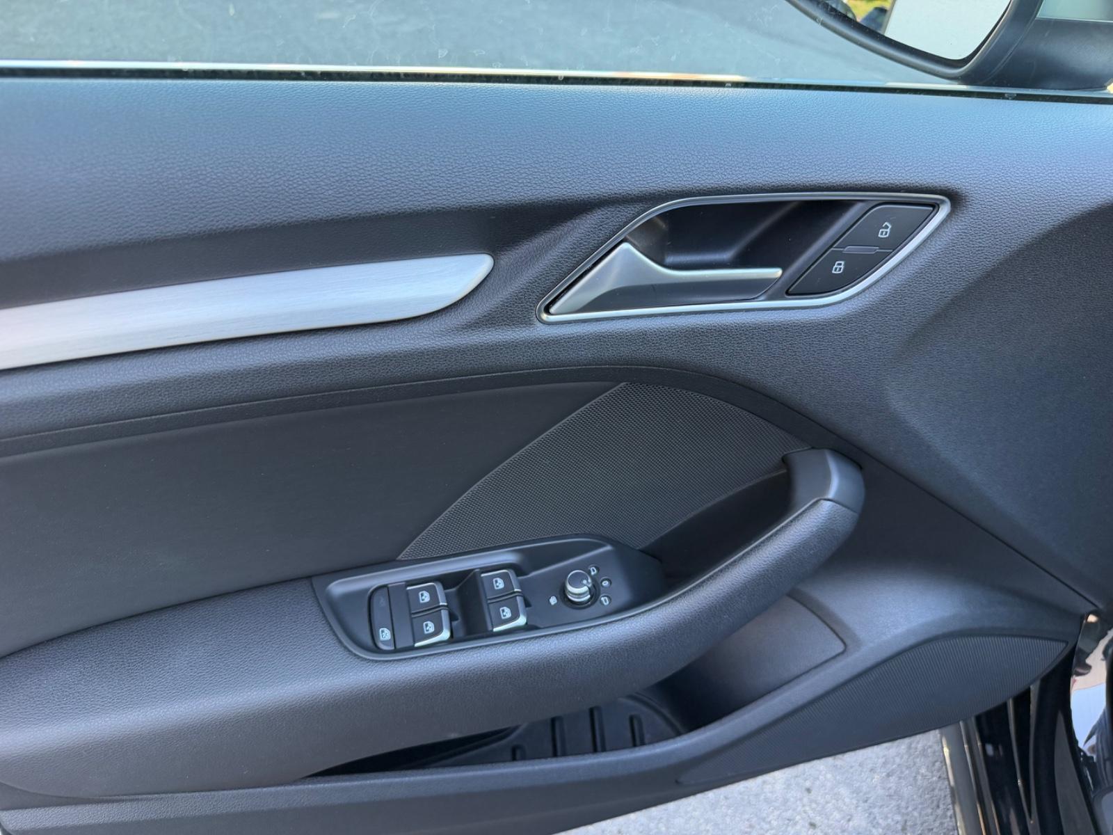 Audi A3 Sportback 1.5 TFSI S line/Virtual Cockpit/LED
