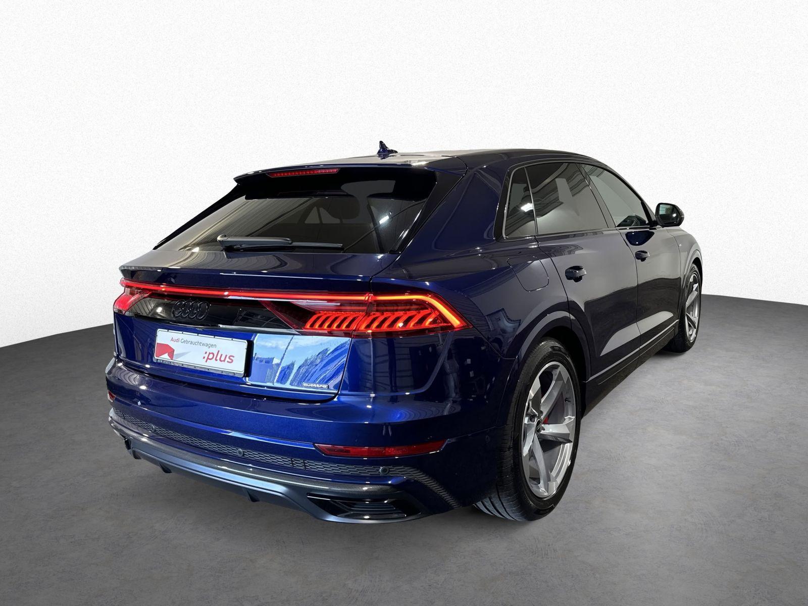 Audi Q8 50 TDI S LINE competition +CARBON+MATRIX+AHK+