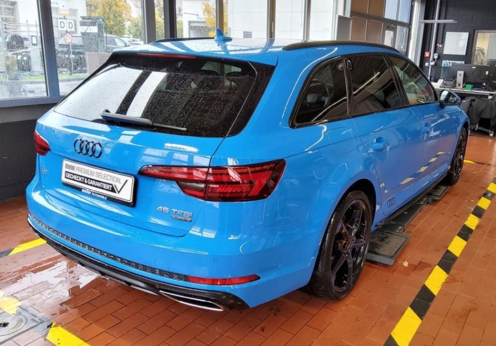 Fahrzeugabbildung Audi A4 Avant 45 TFSI quattro S-LINE TURBO-BLUE B&O