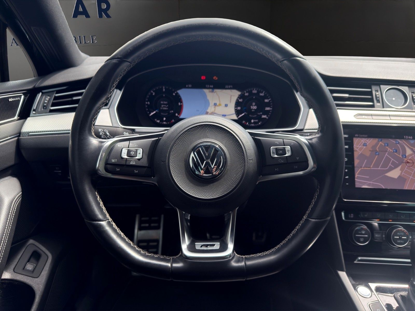 Fahrzeugabbildung Volkswagen Passat Variant *R-Line*Pano*DYNAUDIO*Virt.Cock*